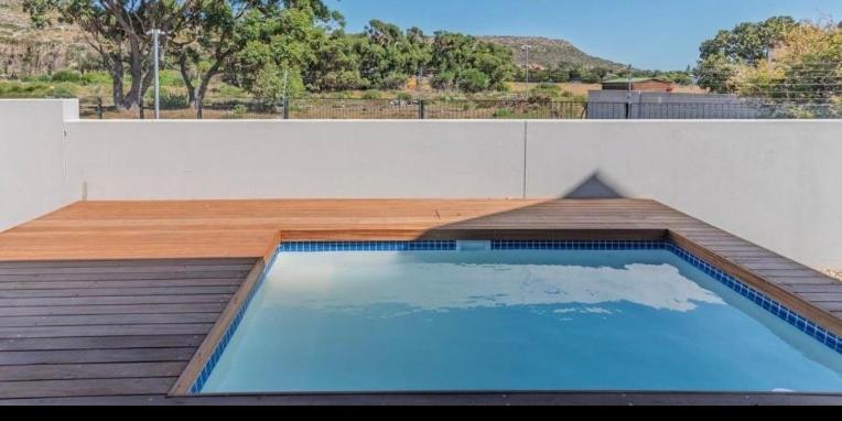 Wildlife & Ocean Retreat *